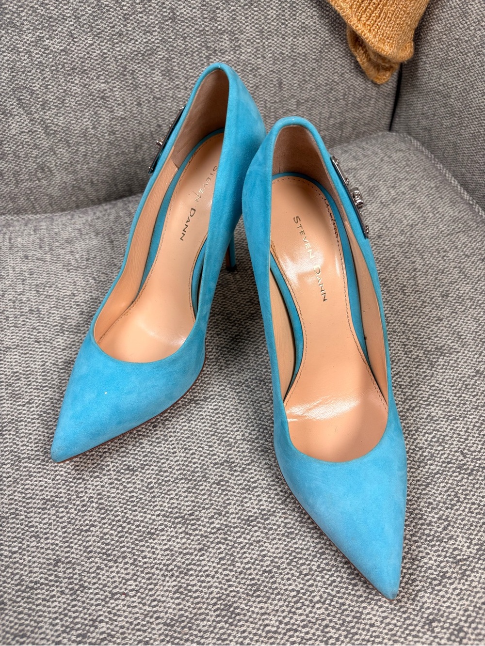 STEVEN DANN - Blue Suede Pointed-Toe Stiletto Pumps - Picture 7 of 7